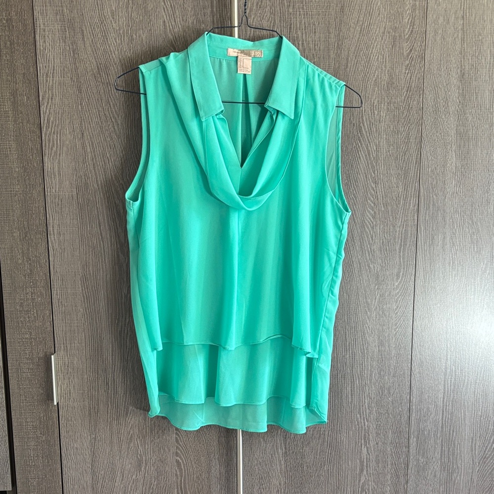 Love  21 mint Green Sleeveless Blouse